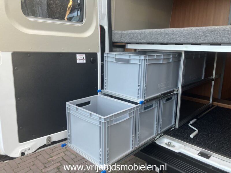 Pössl Summit - Hefdak