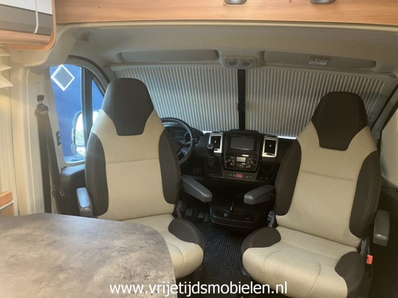 Pössl Summit - Hefdak